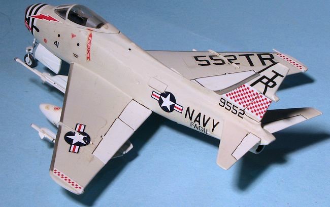 Emhar 1/72 FJ4B Fury